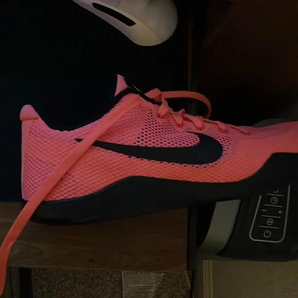 Nike Kobe 11 em low Barcelona